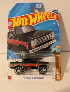 75 Chevy Blazer Custom - 2025 Hot Wheels (115/250) - HW Dirt (5/10) - New Toy - Picture 1 of 3
