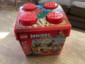 LEGO Juniors: Construction Set Building Toy 10667 (new/sealed)