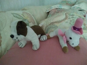 Lot of 2 Oriental Trading Co 5" Vtge Bulldog & Horse in Pink Hat & Scarf - Picture 1 of 8
