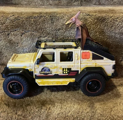 Matchbox RC Jurassic World Dominion Jeep Gladiator, 6” Dracorex Dinosaur Figurin - Image 1 of 4
