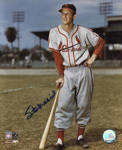 Stan Musial Signed 8" x 10" Photo. St. Louis Cardinals HOFer. PSA - Picture 1 of 2