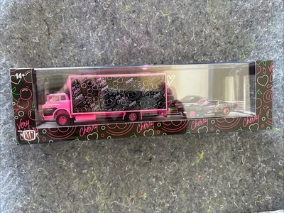 M2 MACHINES CHASE 1966 FORD C950 BOX TRUCK & 1965 FORD MUSTANG 2+2 AUTO HAULERS - Image 1 of 3