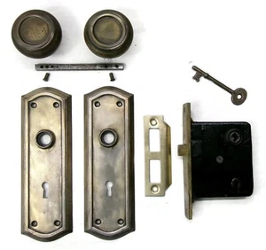 Antique Door Set Victorian / Eastlake Backplate Knob Mortise Lock Key Reclaimed - Picture 1 of 10
