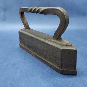 Antike primitive traurige Eisen Schneider Gusseisen #12 Herstellermarke unleserlich - Bild 1 von 16