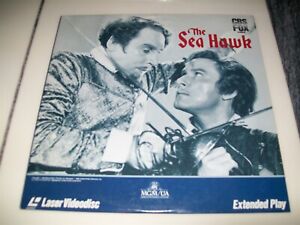 THE SEA HAWK Laserdisc LD EXCELLENT CONDITION GREAT FILM ERROL FLYNN B&W