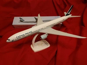 PPC 223625 1:200 Boeing 777-300ER Cathay Pacific B-KPA Plastic Push-Fit - Picture 1 of 3