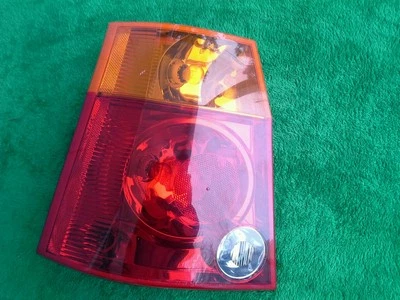 Luz trasera Chrysler Pacifica 2004-2008 lado del conductor L OEM Foto 1 de 3
