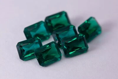 Loose Gemstone Lab Created Emerald Hydrothermal Emerald shape - Image 1 of 4