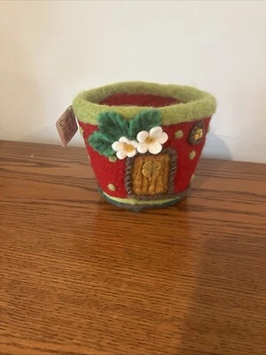 NWT Felted Strawberry Cottage Planter Pot Fair Trade Craft  DZI  - Image 1 of 4