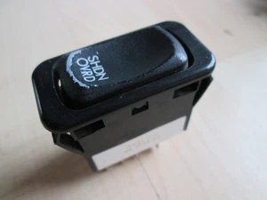 Freightliner A06-30769-015 SHDN OVRD Shutdown Override Switch (Scratched)#M261BG - Picture 1 of 5