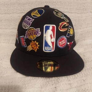 New Era NBA All Over Logo Patch All Star 59Fifty Fitted Hat Cap Schwarz Gr. 7-1/2 - Bild 1 von 11