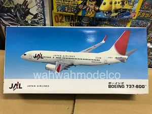 Hasegawa 36 JAL Japan Air Lines Boeing 737-800 1/200 scale - Picture 1 of 1