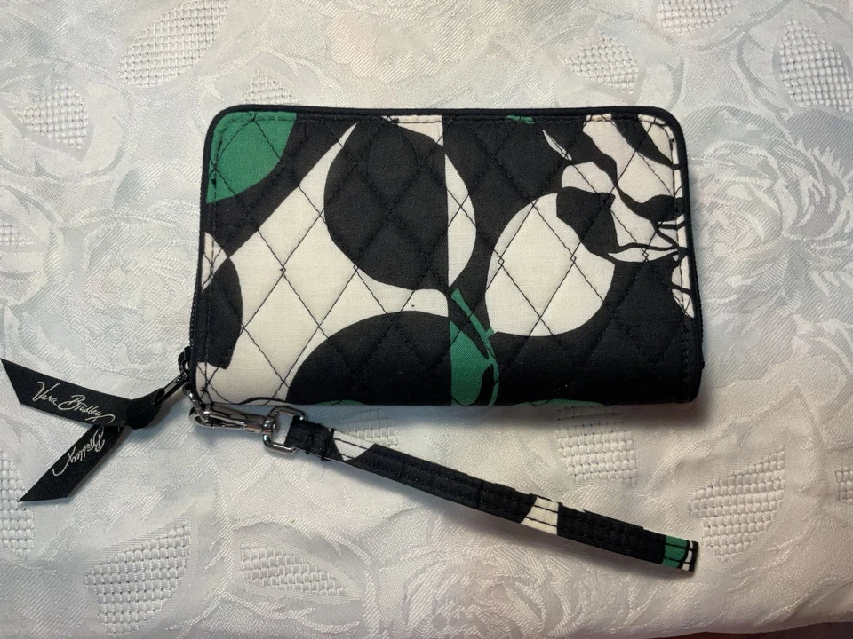 Muñequera Vera Bradley Verde/Negro/Blanco-Correa Excelente Estado-Usada Foto 1 de 4
