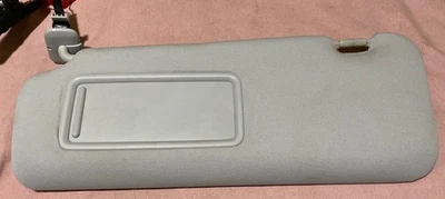 Parasol de tela gris iluminado lado izquierdo del conductor Mazda CX-9 CX9 2007-2015 FABRICANTE DE EQUIPOS ORIGINALES Foto 1 de 4