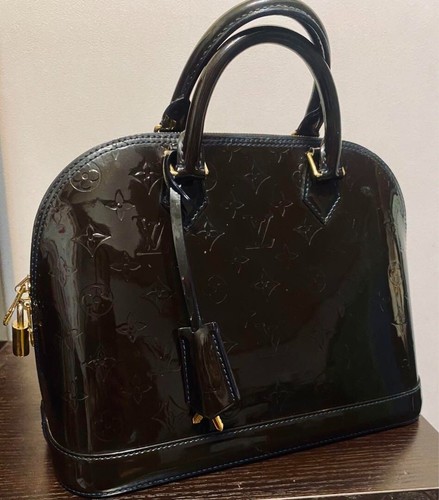LOUIS VUITTON（LV） Borsa a mano Louis Vuitton Bleu Nuit Vernis Alma pelle verniciata oro ferramenta