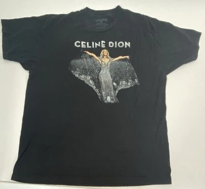 Camiseta Celine Dion Courage Tour 2019 preta GG gráfica de dois lados - Imagem 1 de 4
