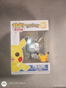 Funko Pop! Pokemon - Metálico Plata Pikachu #353 25 Aniversario  - Imagen 1 de 6