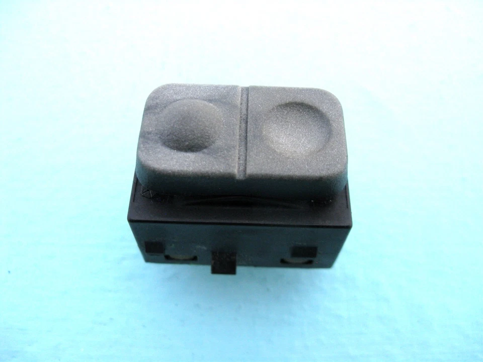 87-95 CHRYSLER LEBARON ТРАНСФОРМИРУЕМЫЙ ВЕРХНИЙ ПЕРЕКЛЮЧАТЕЛЬ УПРАВЛЕНИЯ КРЫШЕЙ ВВЕРХ ВНИЗ Б/У - Изображение 1 из 4