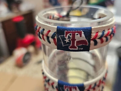 TEXAS RANGERS TEXAS FLAG  MLB  BASEBALL BRACELET LEATHER - Image 1 of 4