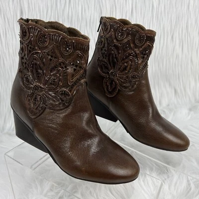 Sesto Meucci Brown Leather Ankle Boots Womens 6.5 Tacca Floral Applique Italy - Image 1 of 4