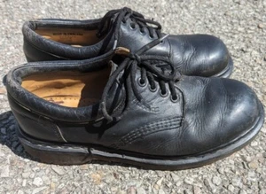 Doc Martens Black Leather Shoes Men's 8 - Picture 1 of 5