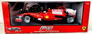 HOT WHEELS 1:18 F. ALONSO FERRARI F10 GANADOR BAHRAIN GP. "Santander" 2010 - Imagen 1 de 5