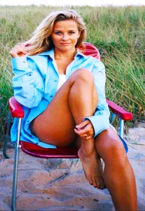 REESE WITHERSPOON Photo Magnet @ 3"x5" - Picture 1 of 1