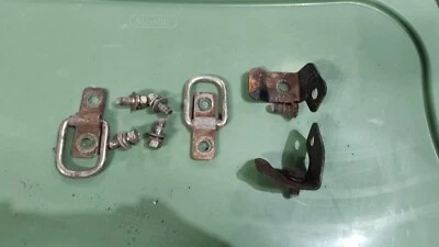 Soportes traseros de sujeción y cinturón de seguridad para Mitsubishi Montero Dodge Raider 86 87 88 89 Foto 1 de 3