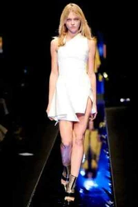 F/W 2010 Look #10 Versace asymmetrisches Kleid 48 - Bild 1 von 10