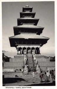 Nepal - BHAKTAPUR - Nyatapola Temple - REAL PHOTO - Picture 1 of 2
