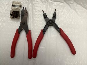Circlip pliers, internal and external with several sets of pins