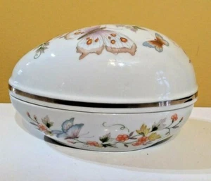 VTG 1974 Avon Egg Trinket Box Butterflies 22K Gold Trim Fine Porcelain - Picture 1 of 6