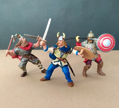PAPO LOT OF 3 TOY FIGURES (TWO VIKING WARRIORS AND ONE MONGOL KNIGHT) - Image 1 of 4