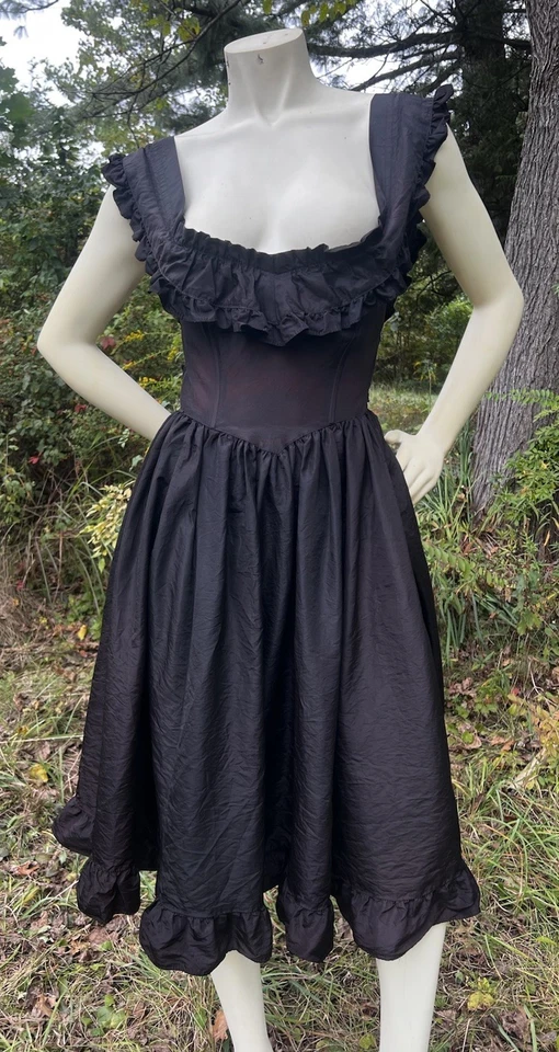 Vestido Gunne Sax Vintage Midi Negro Sin Mangas Capricho Romántico Pequeño Foto 1 de 4