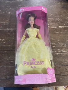 Muñeca Princesa La Bella y la Bestia Bella 2004 Disney Store de Colección Juguete Nuevo de Lote Antiguo Sellado - Imagen 1 de 2