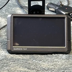 Garmin nüvi 265W 4.3” GPS Navigator w/ Bluetooth, GTM 25 Traffic Receiver & Moun - Picture 1 of 13