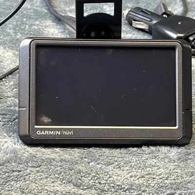 Garmin nüvi 265W 4.3” GPS Navigator w/ Bluetooth, GTM 25 Traffic Receiver & Moun - Image 1 of 4