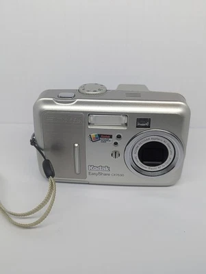 Compact Digital Camera Kodak EasyShare CX7530 5MP Memory Card Silver Y2k Tested - Image 1 of 4