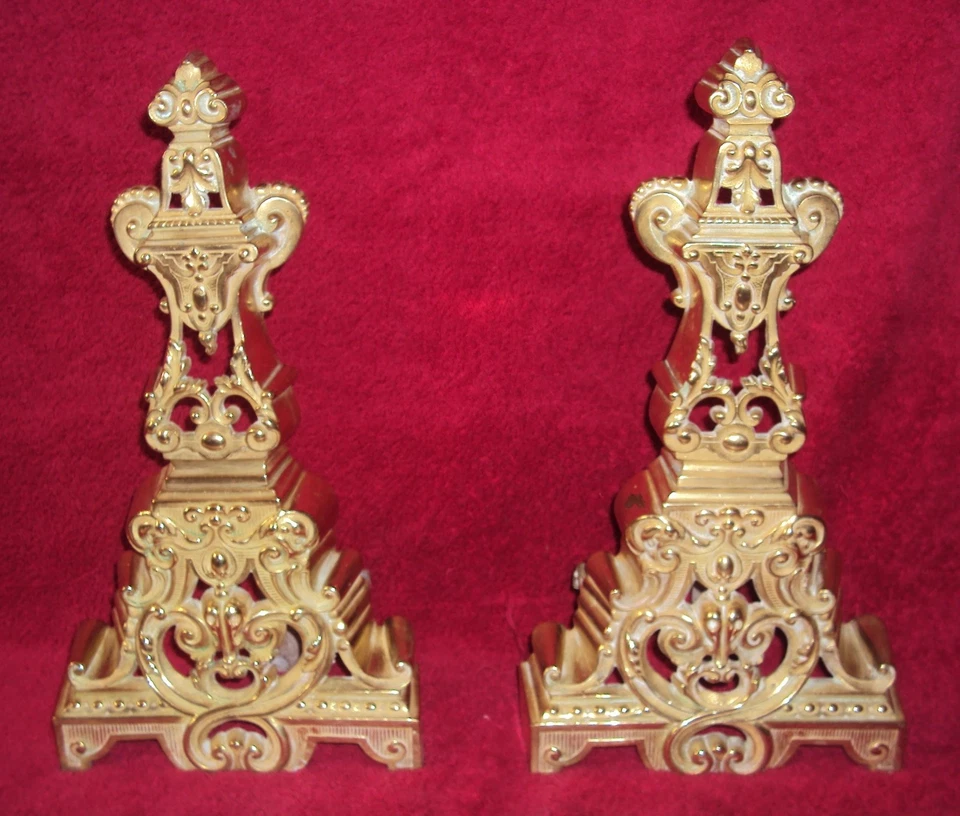 ANCIENNE DÉCORATION DE CHEMINÉE XIXé/DEVANT/BARRE/BRONZE DORÉ/st.LOUIS XV/H.39cm - Photo 1/1