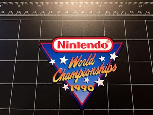  Nintendo World Championships 1990 NES retro videogioco decalcomania/adesivo a colori - Foto 1 di 1