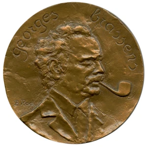 FRANCIA GEORGES BRASSENS POETA E COMPOSITORE BRONZO MEDAGLIA ARTE 68MM 161G - Foto 1 di 4