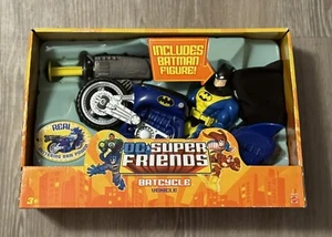 DC Super Friends Batcycle Vehicle - Picture 1 of 4