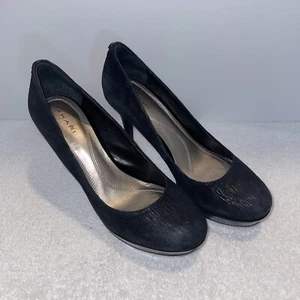 Tahari Sophia Black Shimmer Suede Classic Pumps Stiletto Slip-On Shoes Size 8.5 - Picture 1 of 7