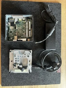 Intel NUC8i7BEH2 | Core i7-8559u | Barebone: ohne OS, RAM, Festplatte - Bild 1 von 8