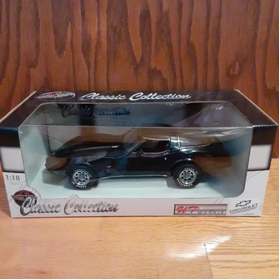 1:18 UT Models 1978 Corvette L-82 Black Diecast Car T-tops - Image 1 of 4