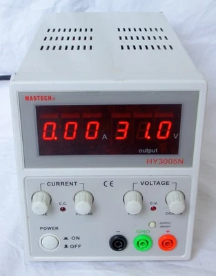 Fuente de alimentación de laboratorio de CC variable Mastech HY3005N 30v 5A Foto 1 de 4