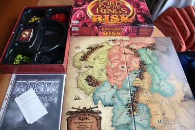 LORD of the RINGS RISK Board Game 2002 - Good condition, but missing items - Image 1 of 4