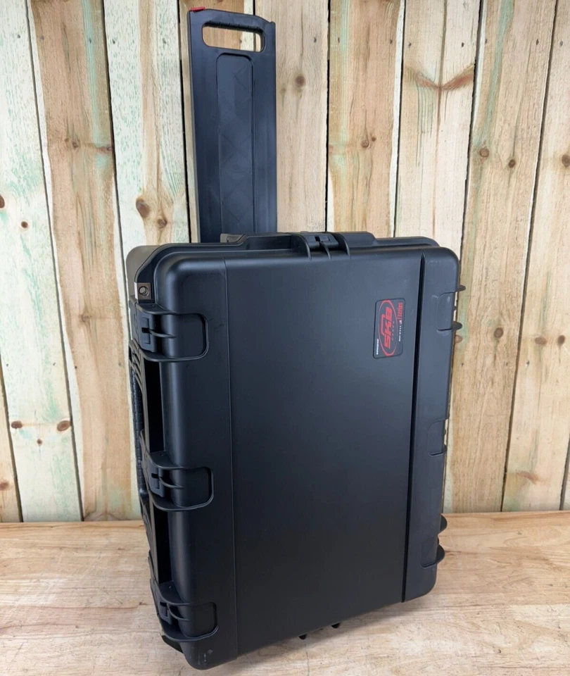 SKB Cases 3I-2317-14B-E Mil-Standard Waterproof Case 14" Width Wheels