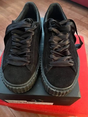 Tênis PRE LOVED Puma Feminino Tamanho 6.5 Fenty Rihanna Creepers Veludo Preto Sh - Imagem 1 de 4