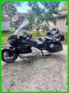 2015 Honda Gold Wing - Picture 1 of 12